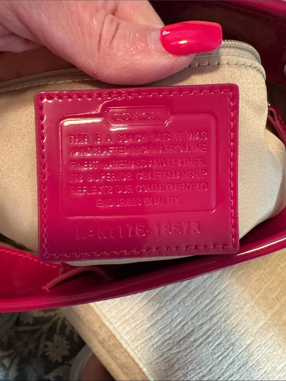 Rare Coach Hot Pink Patent Quilted Shoulder Bag with Silver Chain Straps. - Picture 13 of 15